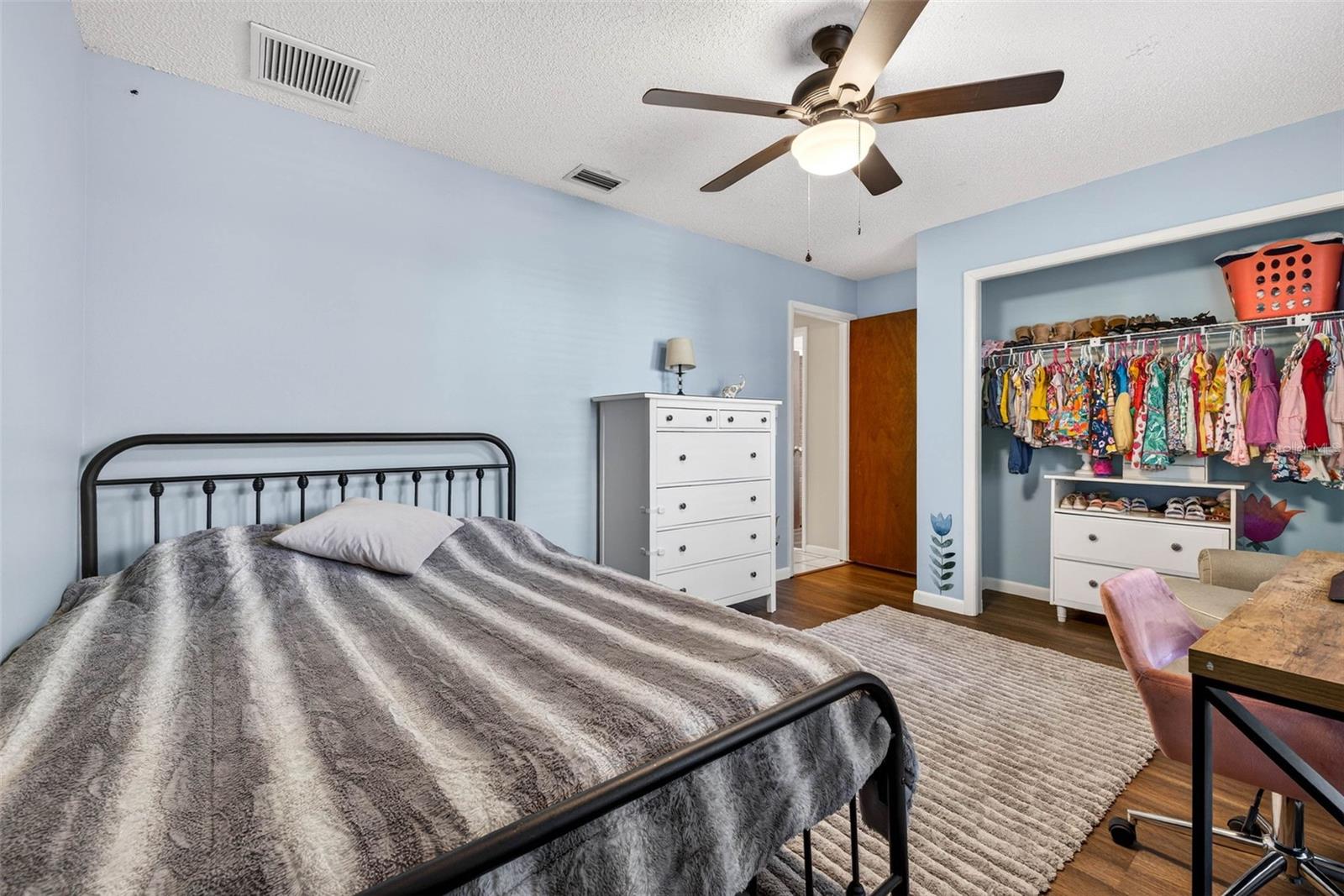 Image 40 of 63 For 12913 Rain Forest Street