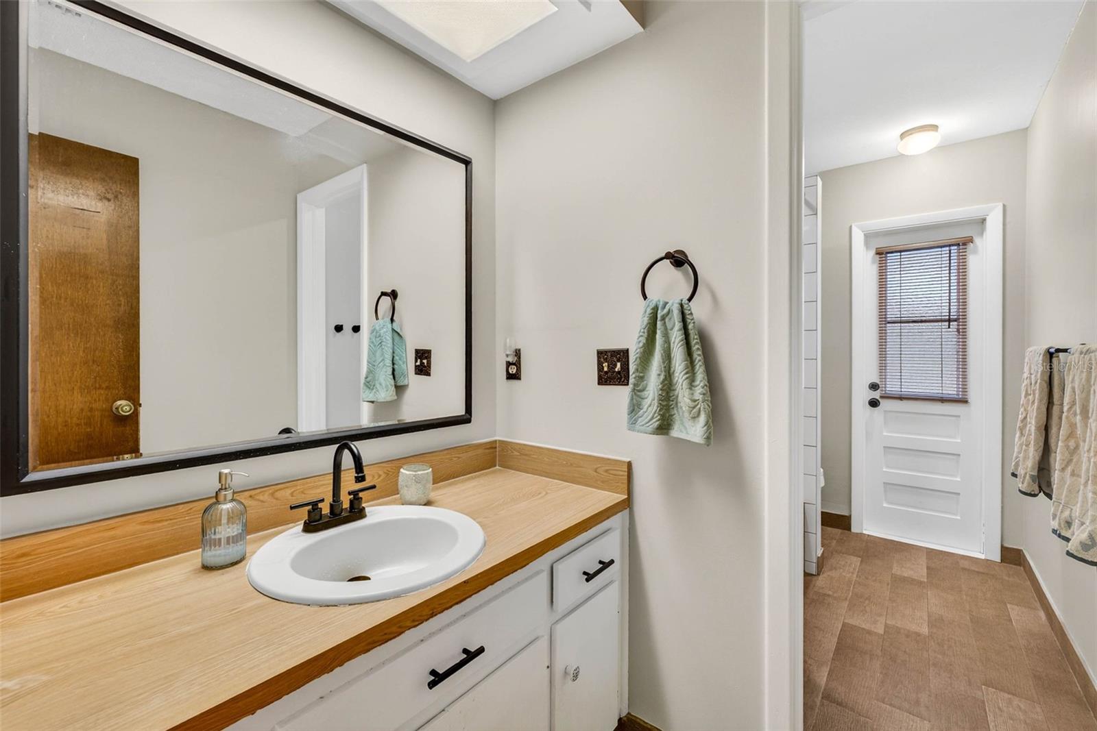 Image 41 of 63 For 12913 Rain Forest Street