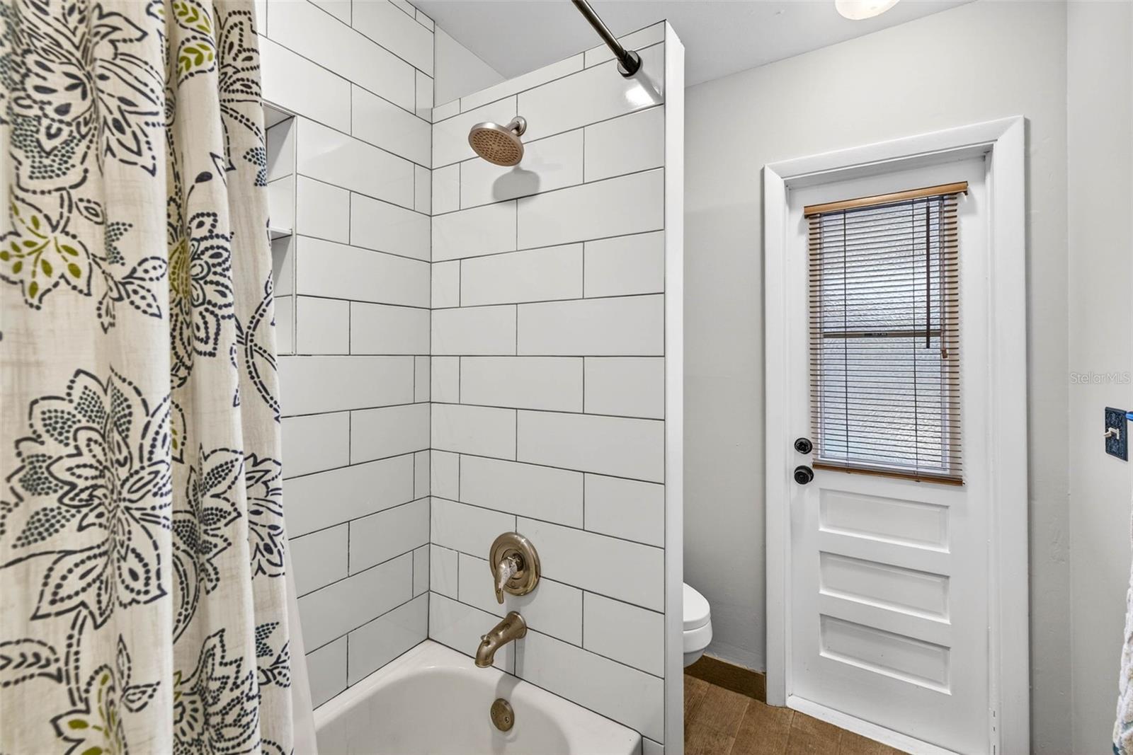 Image 43 of 63 For 12913 Rain Forest Street