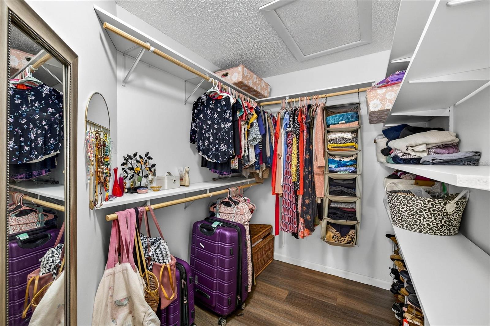 Image 48 of 63 For 12913 Rain Forest Street