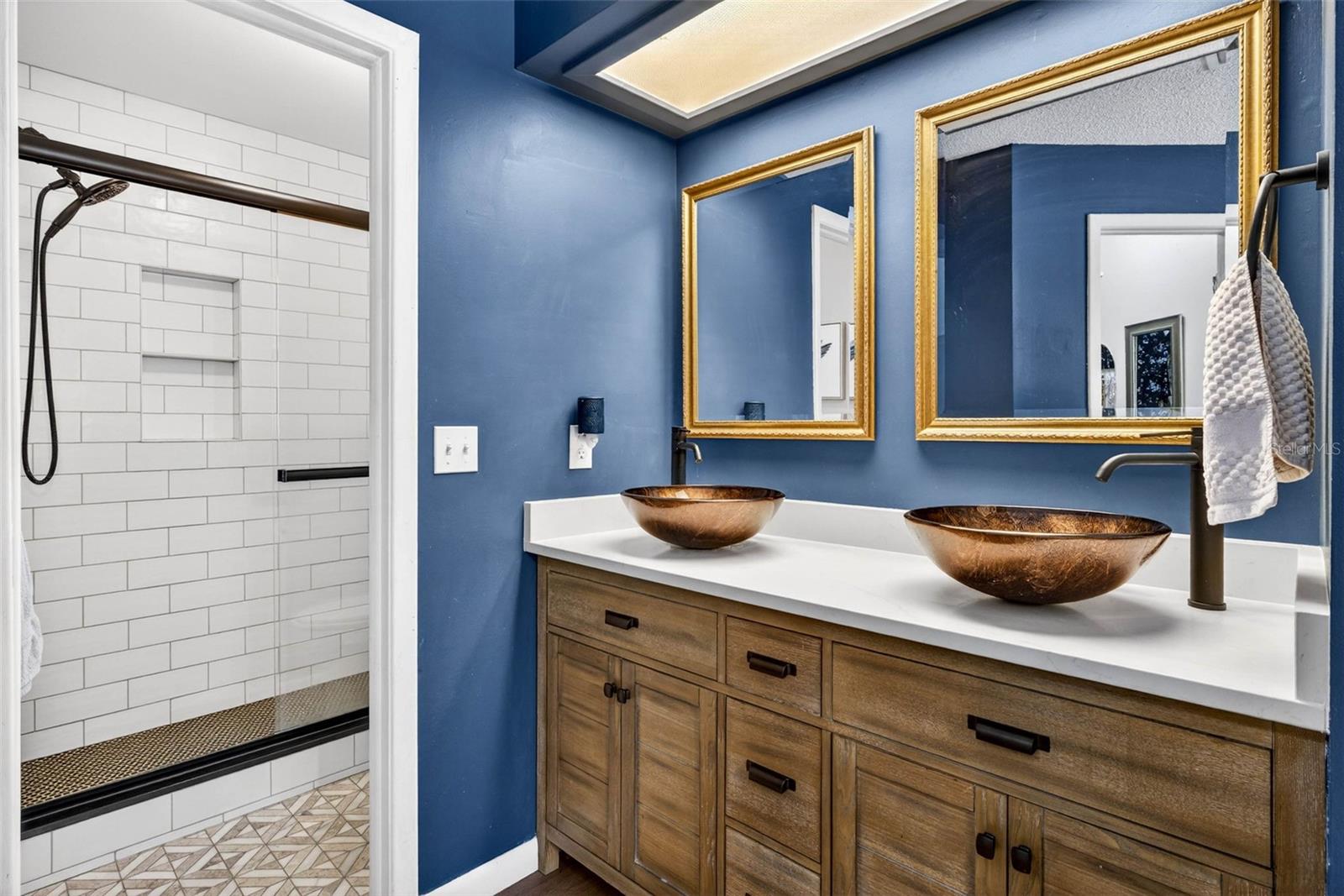 Image 49 of 63 For 12913 Rain Forest Street