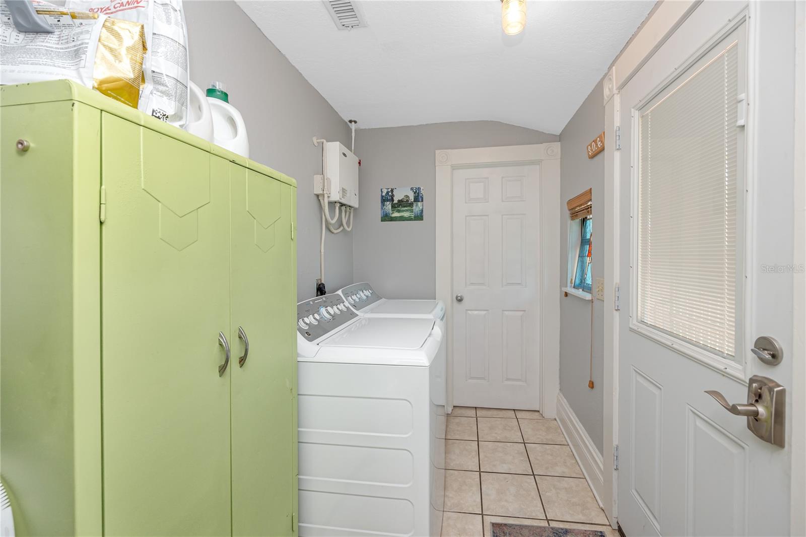 Image 22 of 38 For 6829 Fitzgerald Street