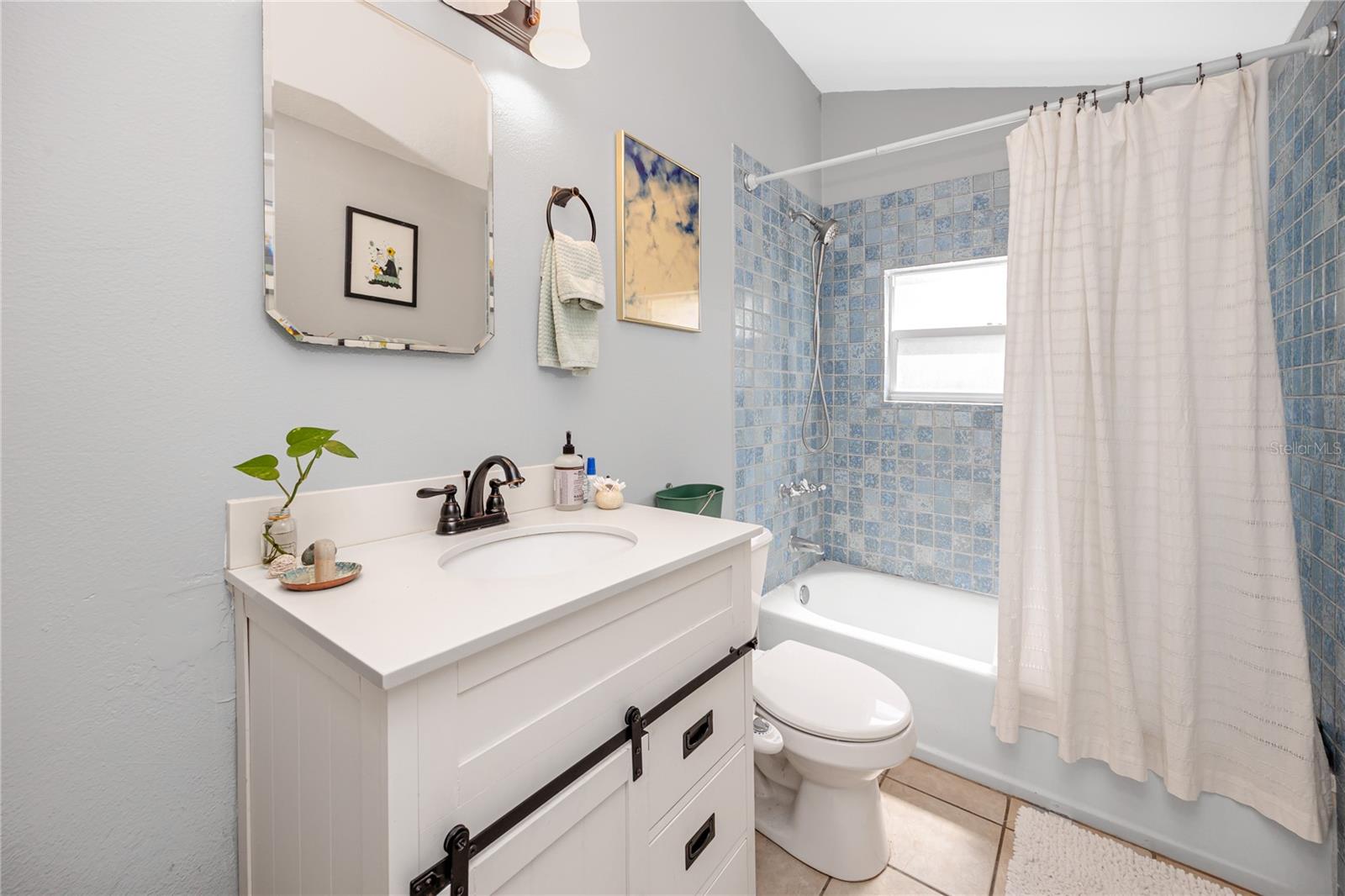 Image 23 of 38 For 6829 Fitzgerald Street