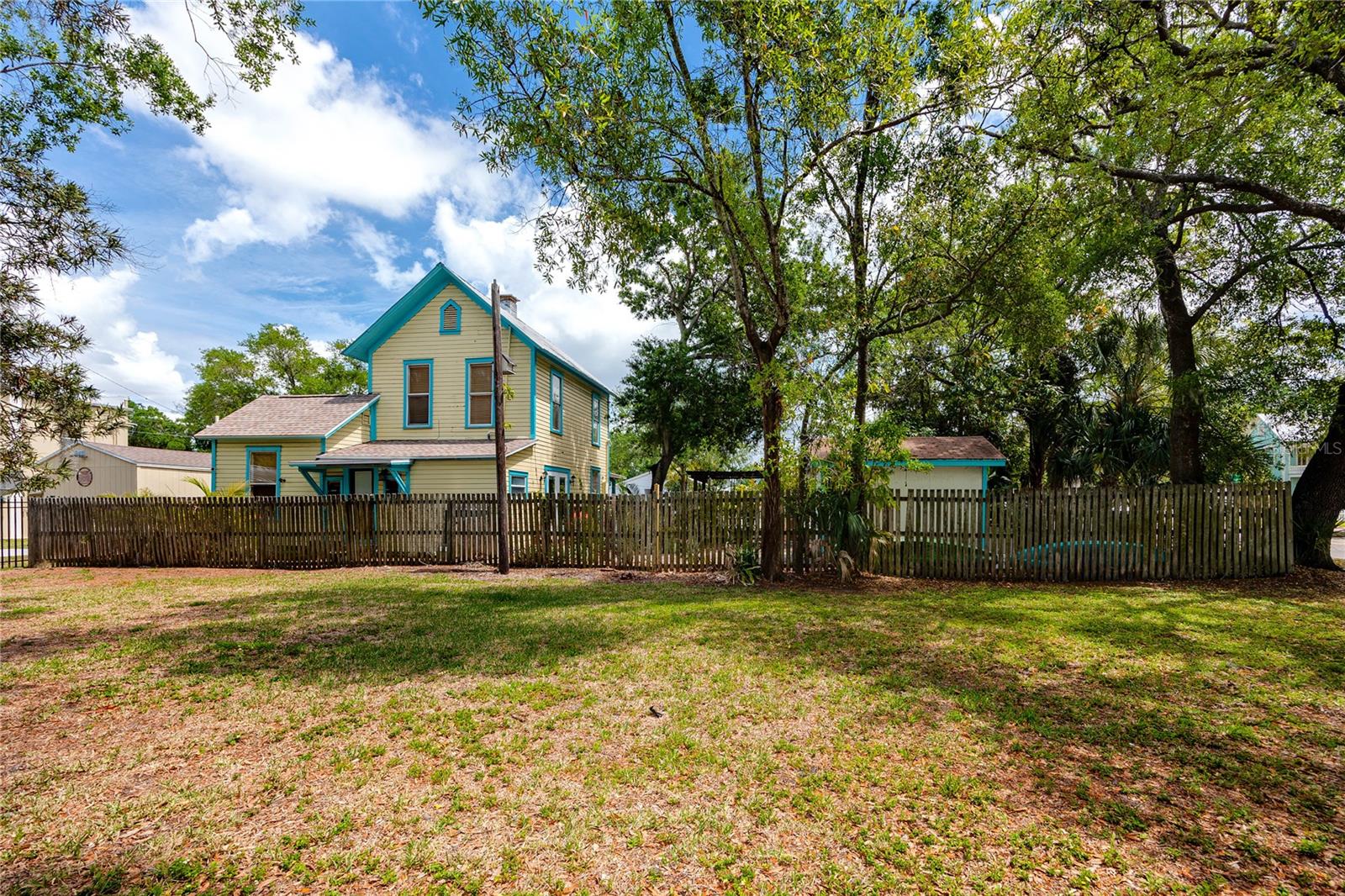 Image 6 of 38 For 6829 Fitzgerald Street