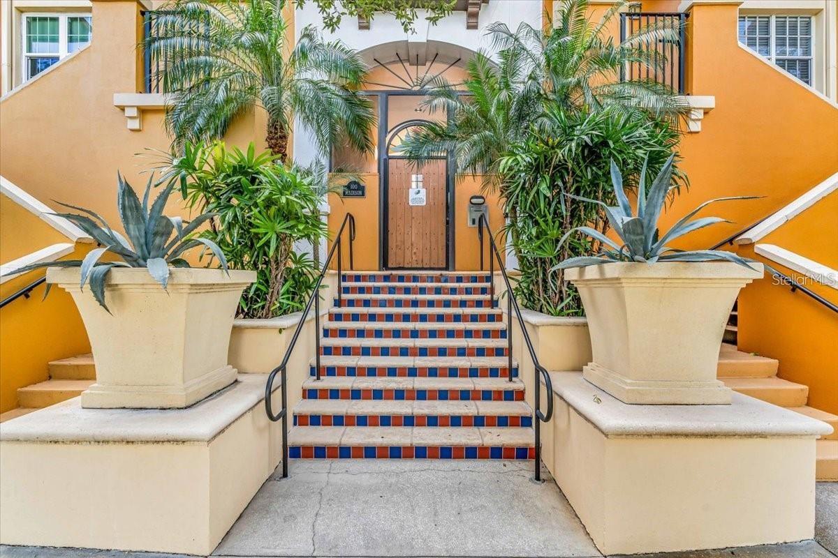 Details for 100 4th Avenue S 207, ST PETERSBURG, FL 33701