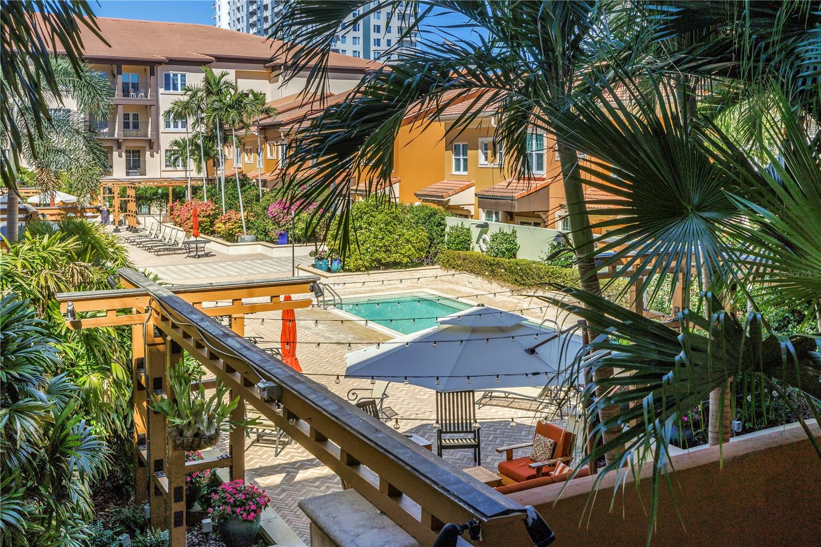 Image 17 of 86 For 100 4th Avenue S 207