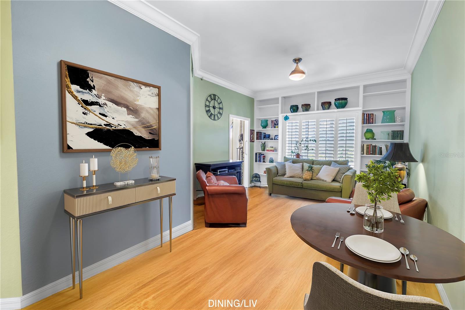 Image 21 of 86 For 100 4th Avenue S 207