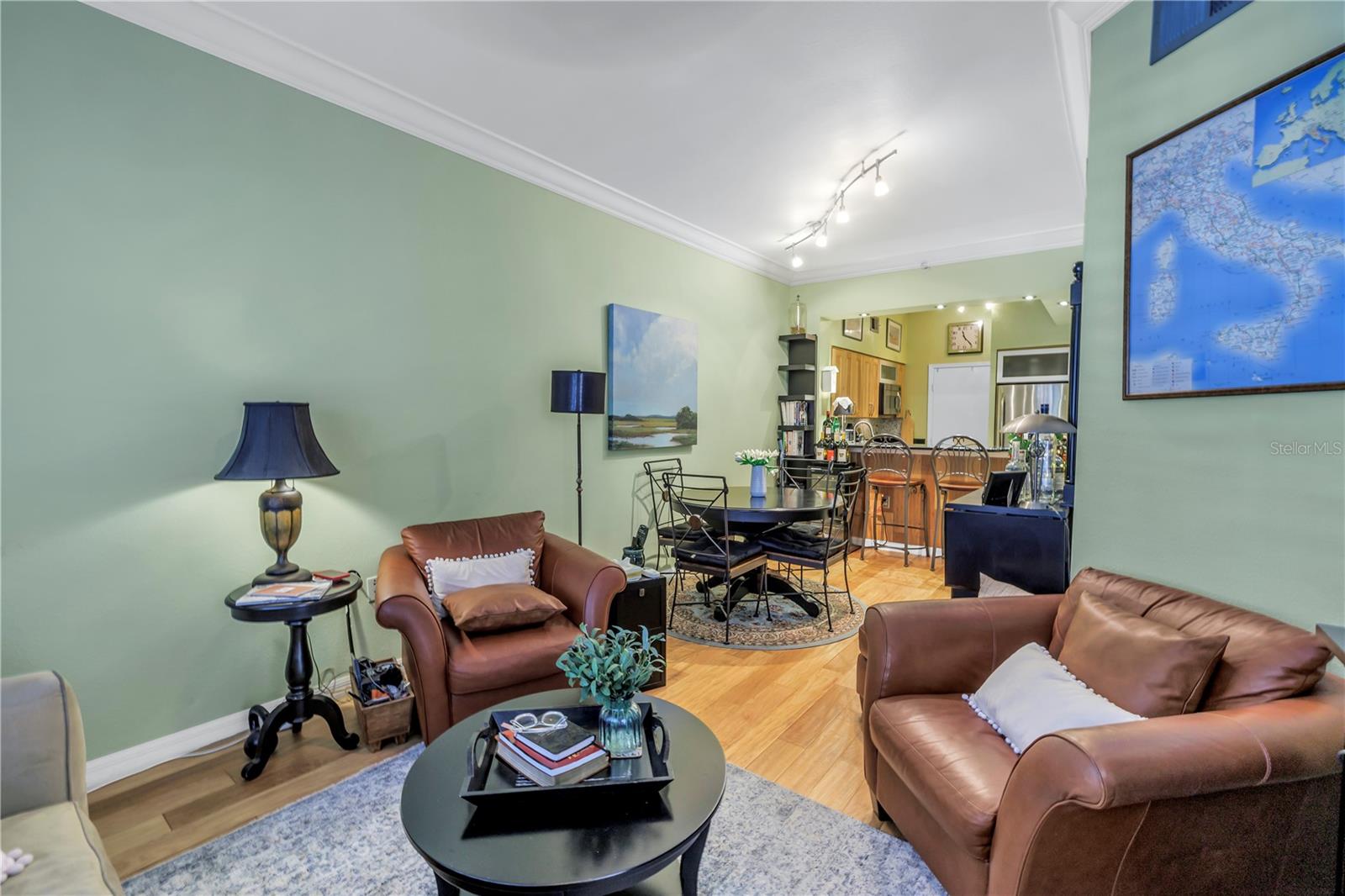 Image 25 of 86 For 100 4th Avenue S 207