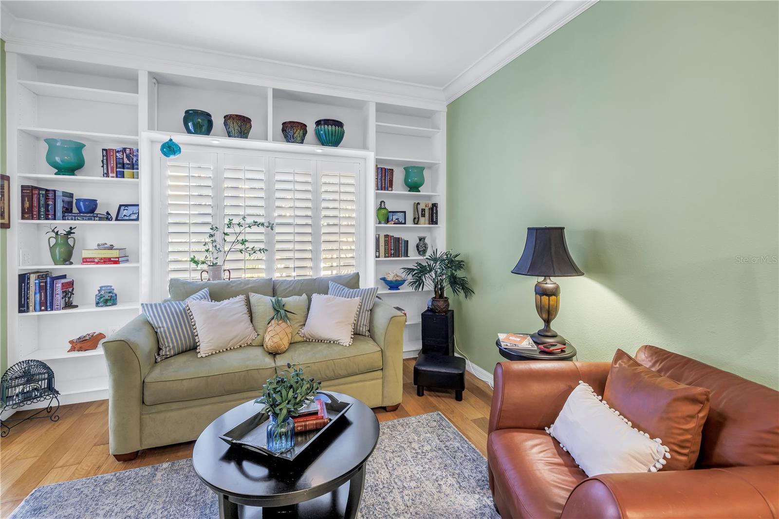 Image 27 of 86 For 100 4th Avenue S 207