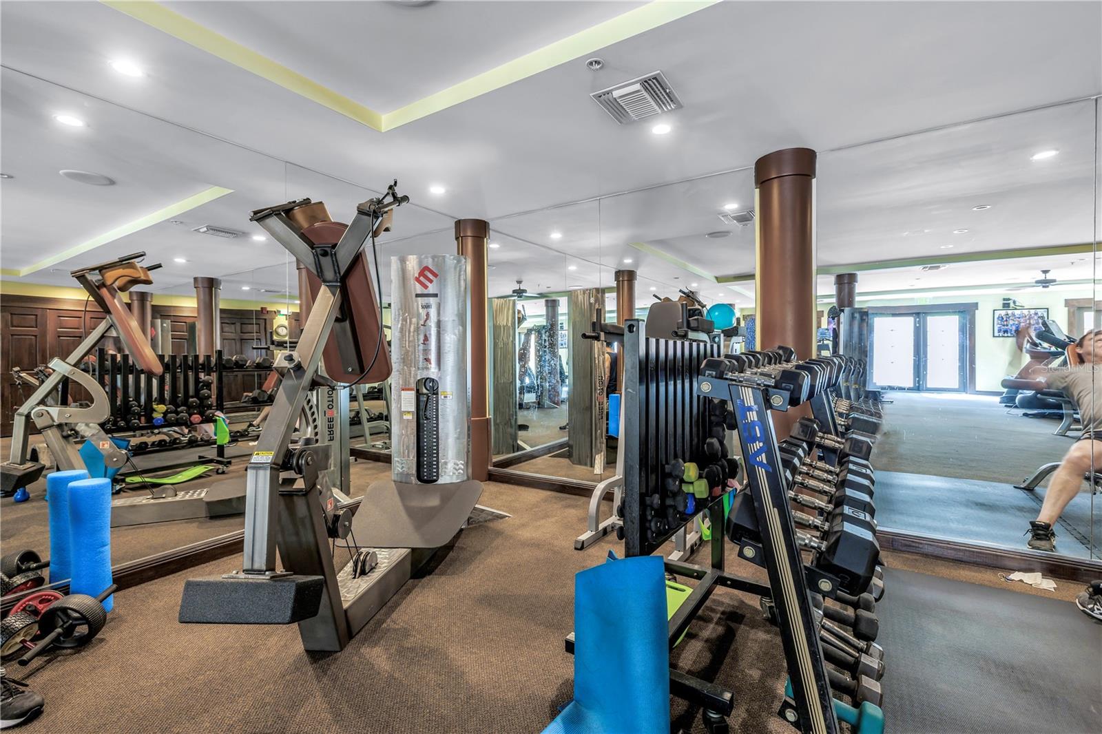 Image 34 of 86 For 100 4th Avenue S 207