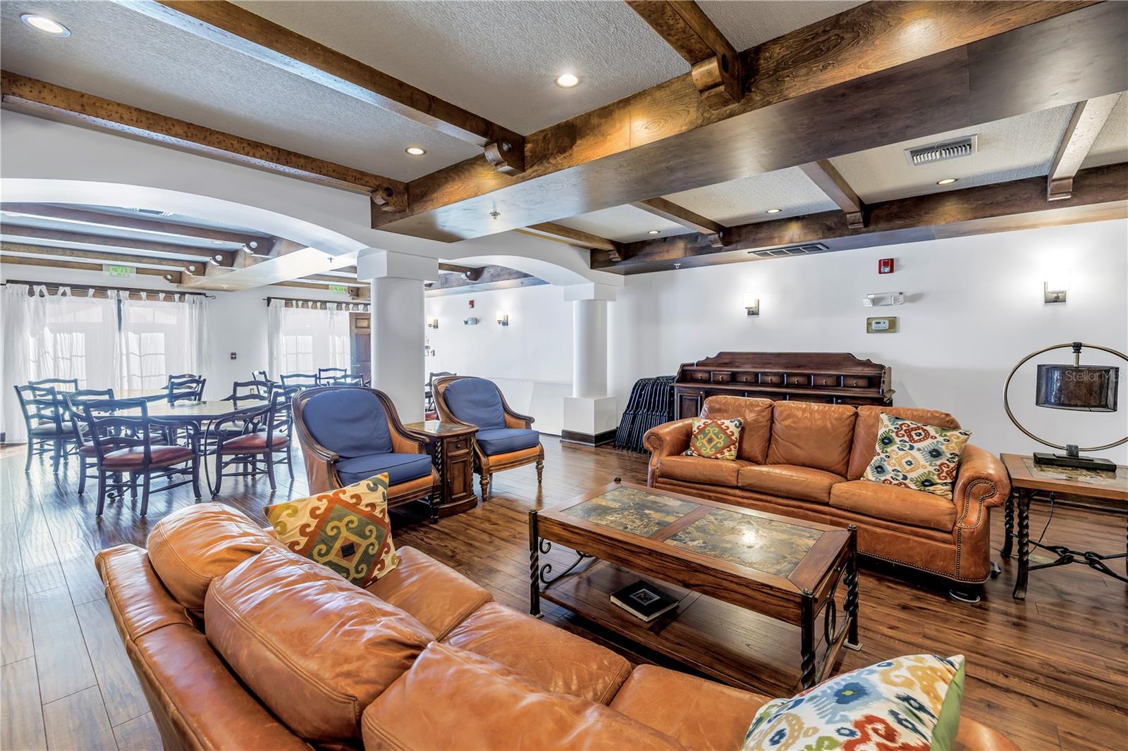 Image 37 of 86 For 100 4th Avenue S 207