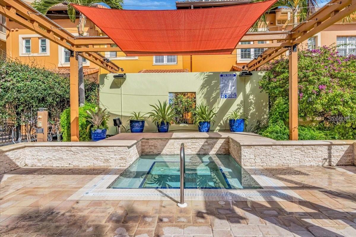 Image 51 of 86 For 100 4th Avenue S 207