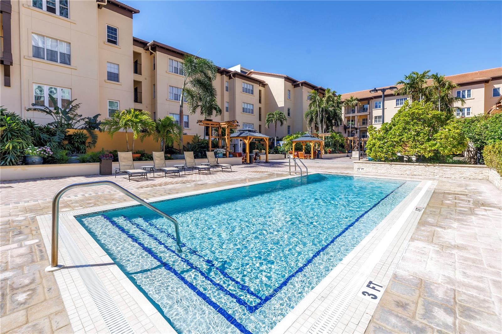 Image 55 of 86 For 100 4th Avenue S 207