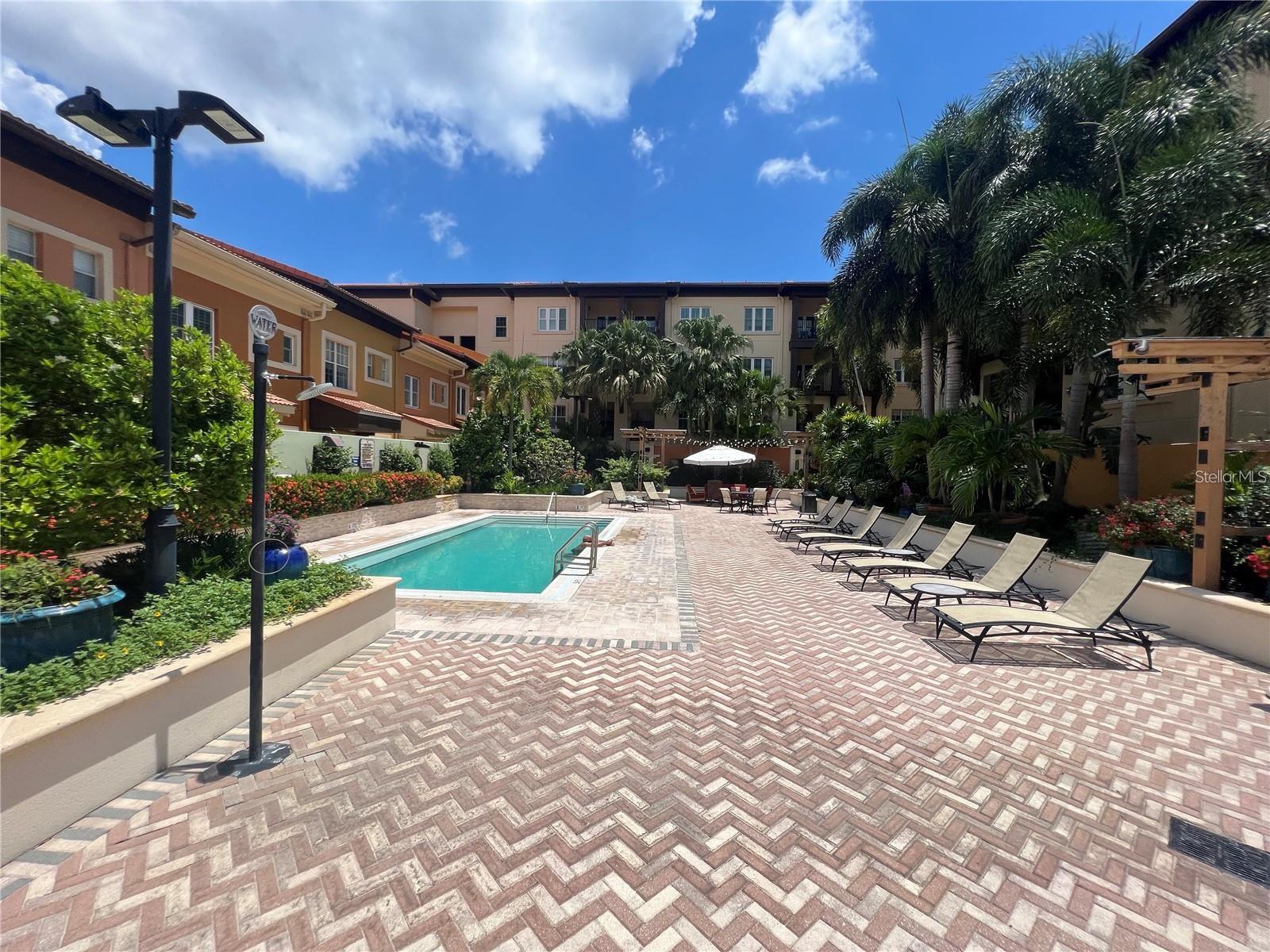 Image 56 of 86 For 100 4th Avenue S 207