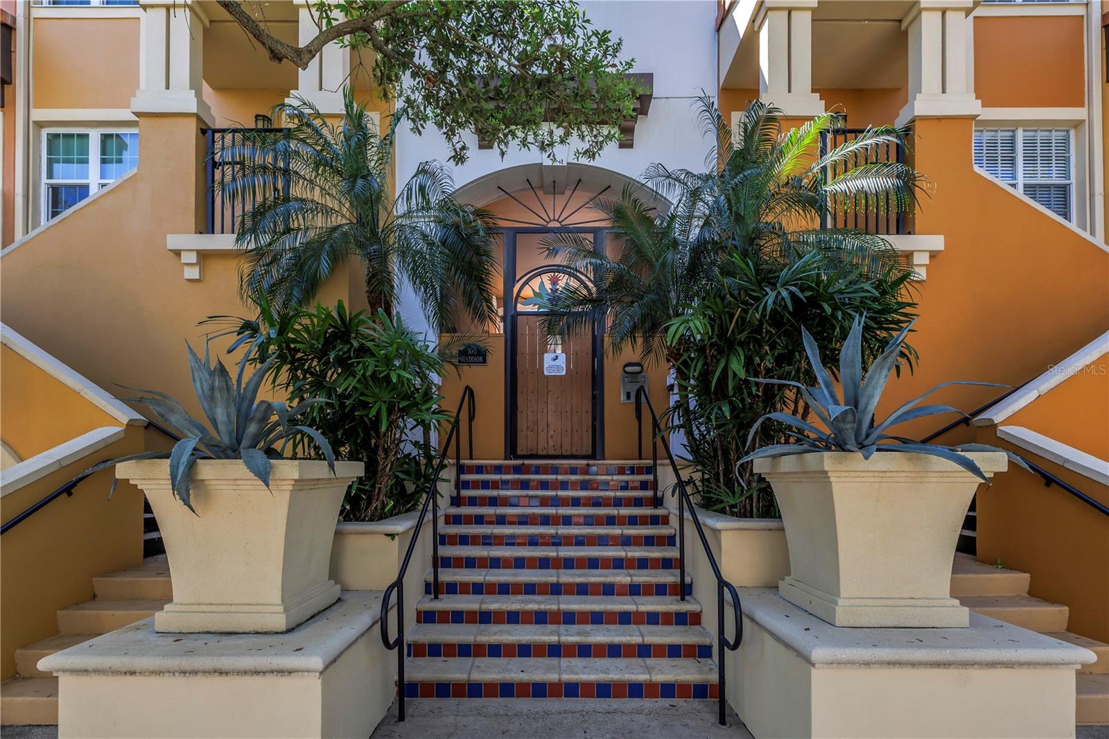 Image 66 of 86 For 100 4th Avenue S 207