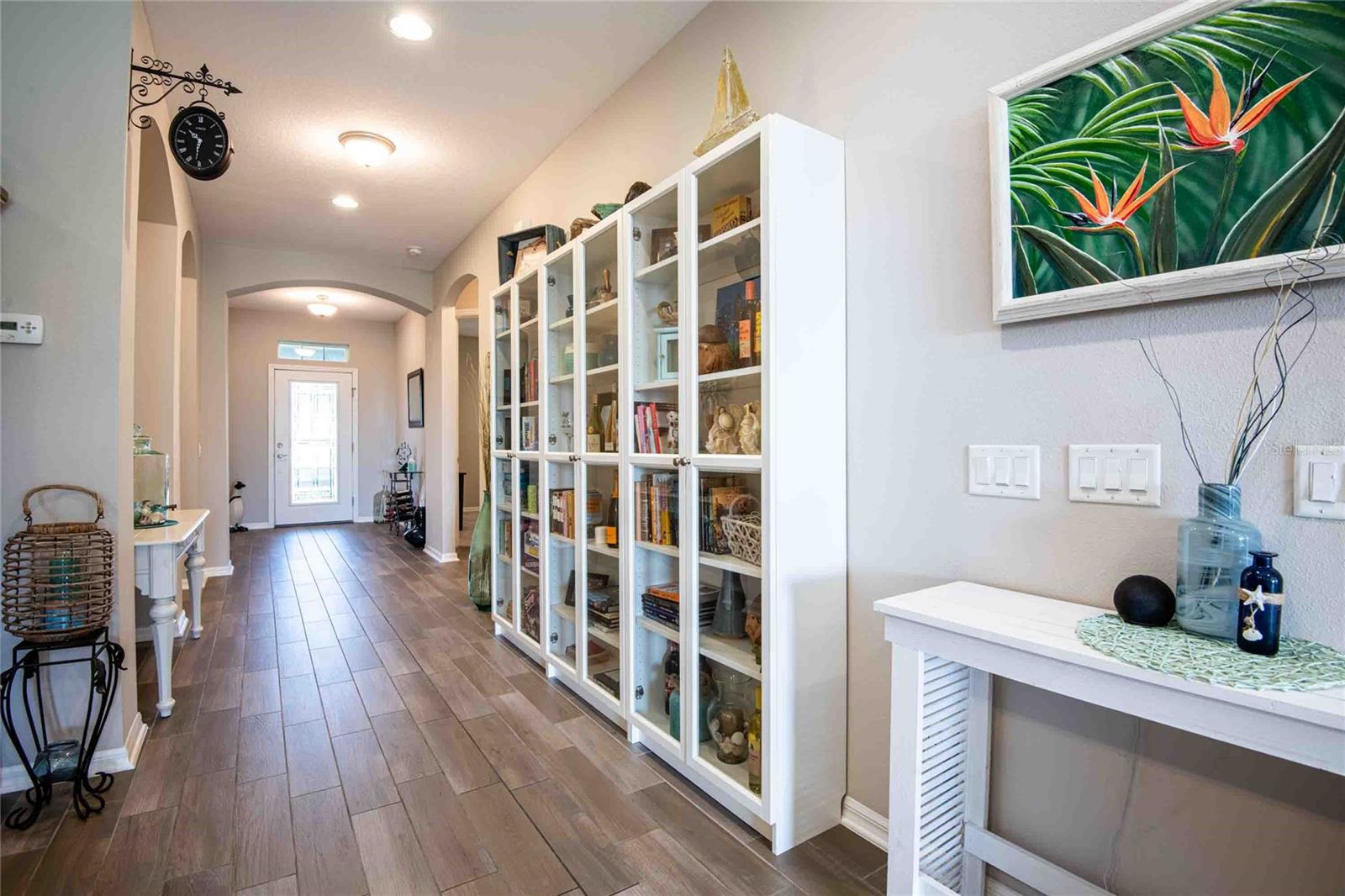 Listing photo id 16 for 8306 Bluevine Sky Drive