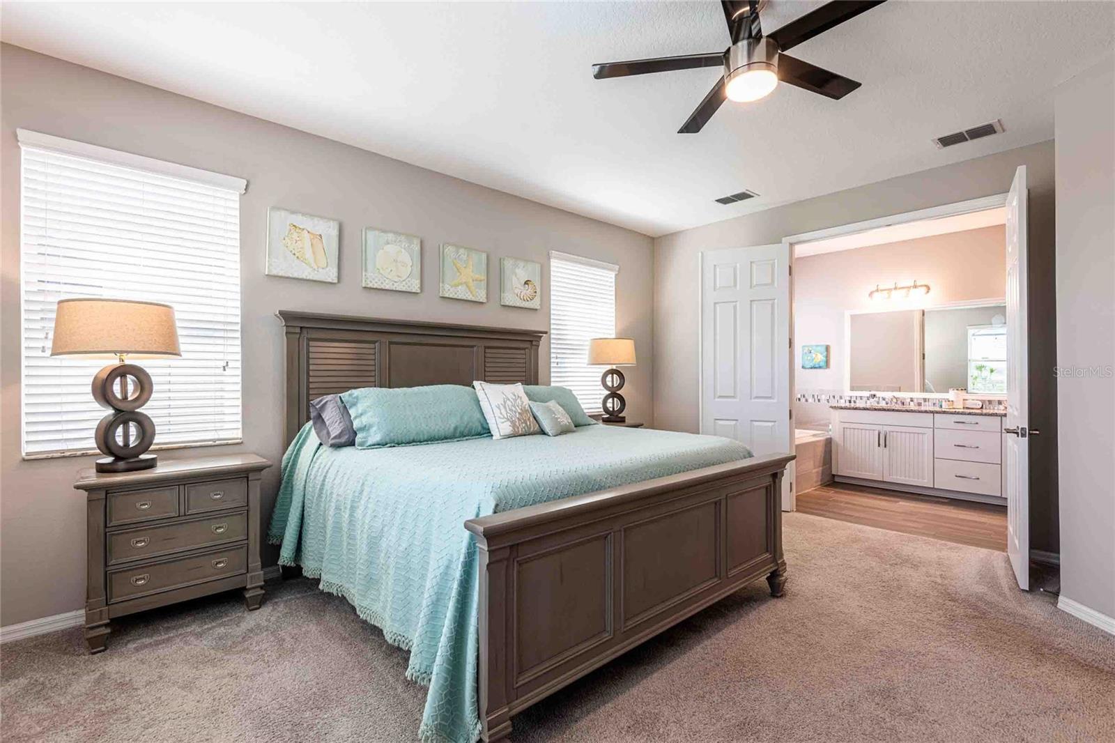 Listing photo id 32 for 8306 Bluevine Sky Drive