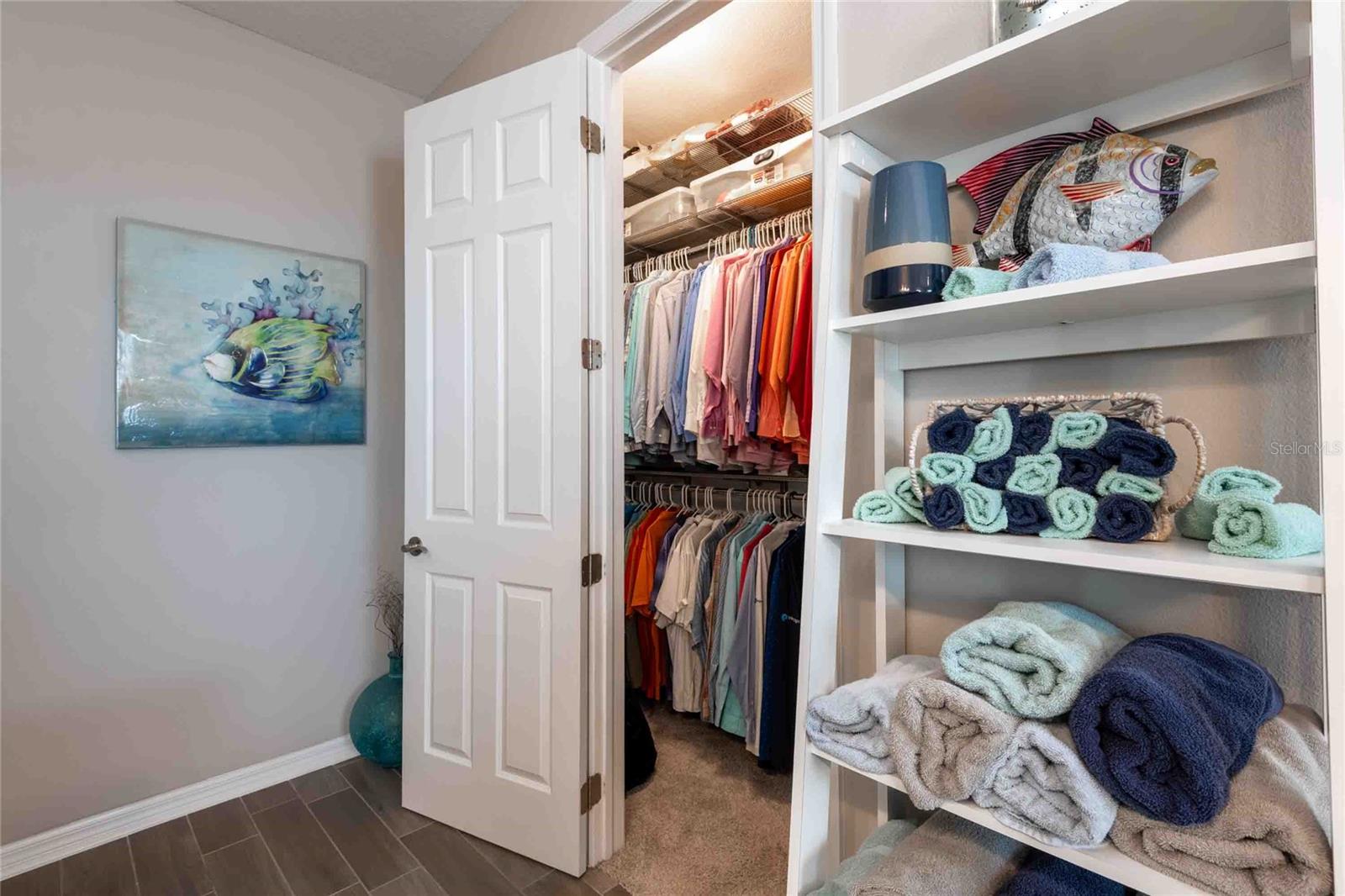 Listing photo id 41 for 8306 Bluevine Sky Drive