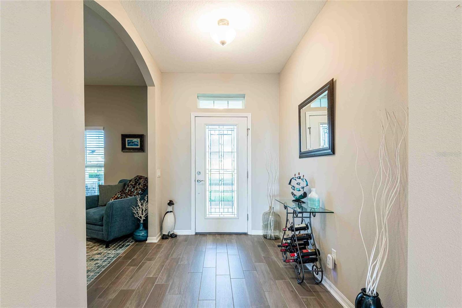 Listing photo id 7 for 8306 Bluevine Sky Drive