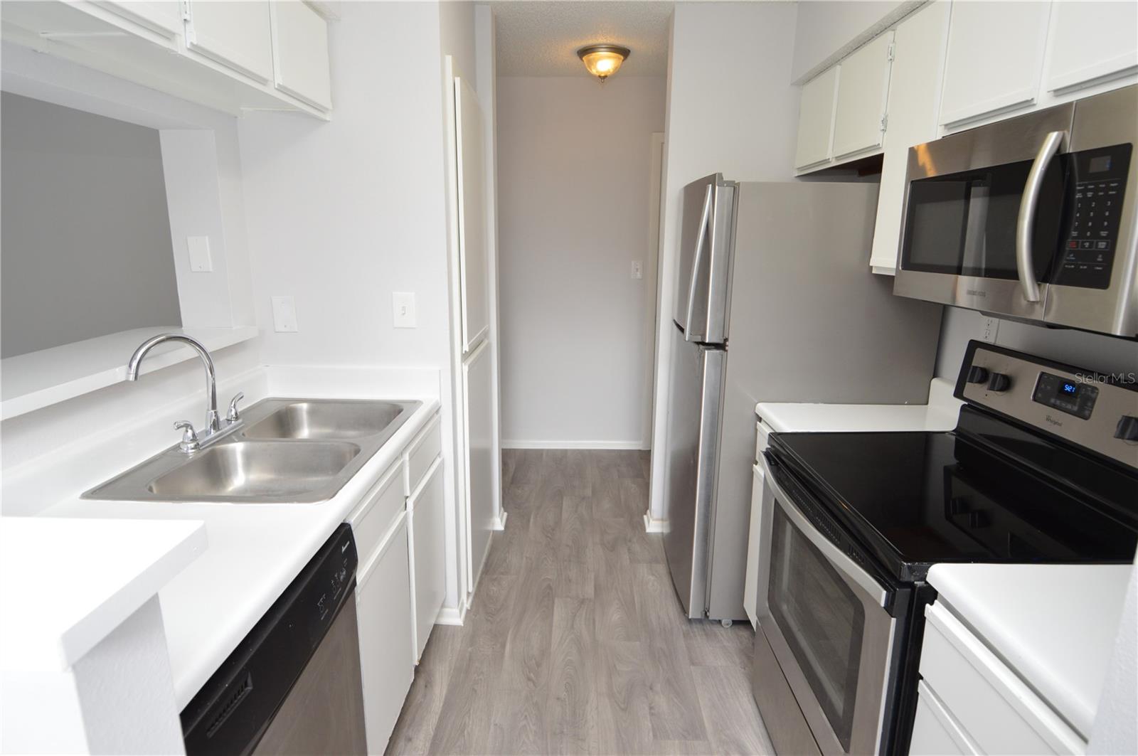 Image 7 of 90 For 8641 Fancy Finch Drive 202