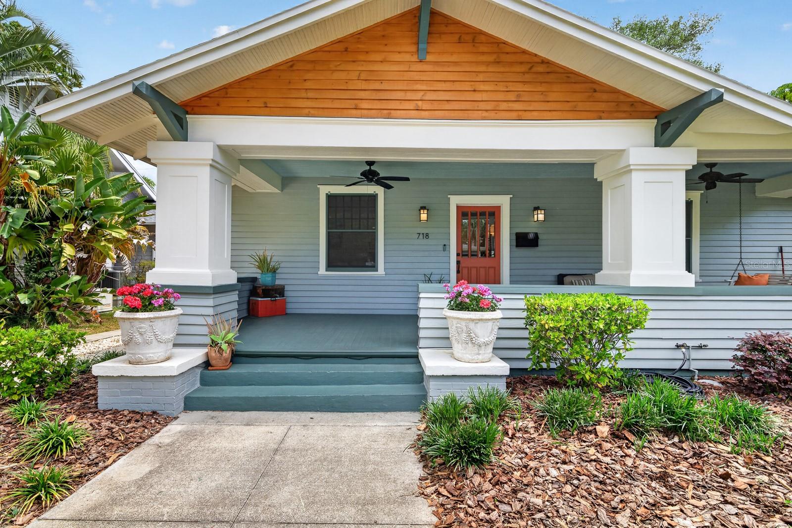 Listing photo id 0 for 718 Boulevard