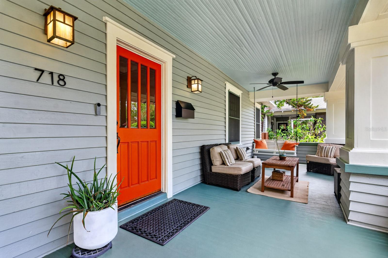 Listing photo id 2 for 718 Boulevard