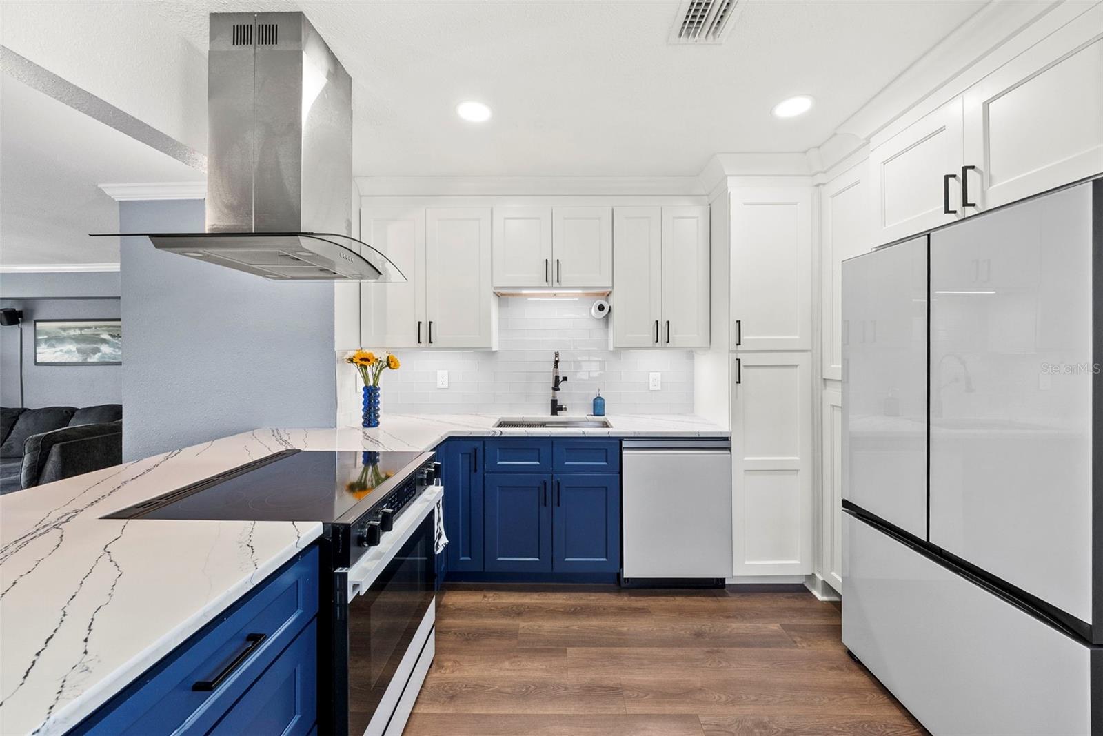 Image 11 of 26 For 824 61st Avenue Ne