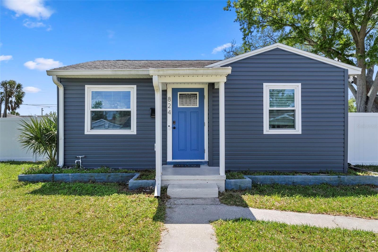 Image 2 of 26 For 824 61st Avenue Ne