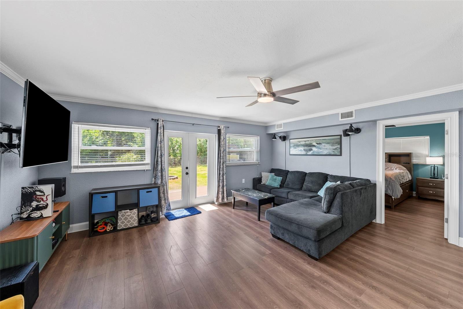 Image 5 of 26 For 824 61st Avenue Ne