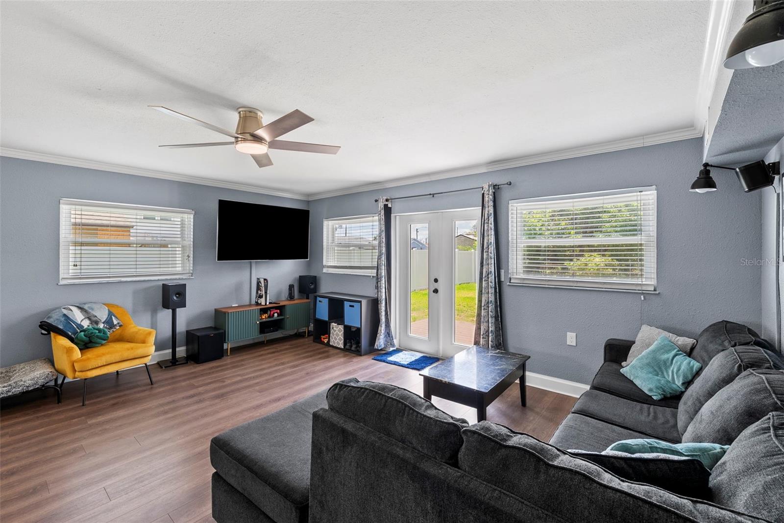 Image 7 of 26 For 824 61st Avenue Ne