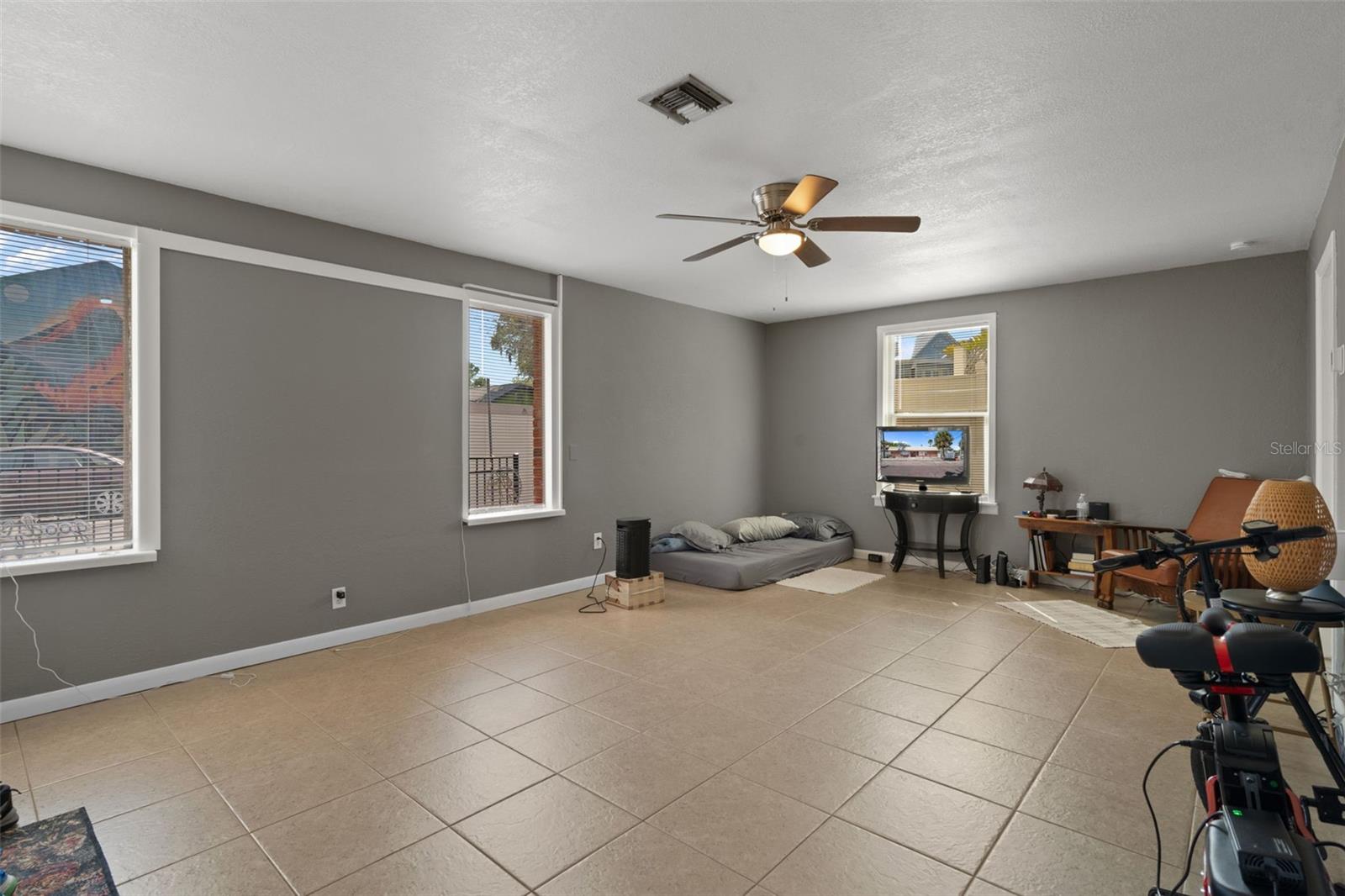 Image 5 of 60 For 5437 29th Avenue S