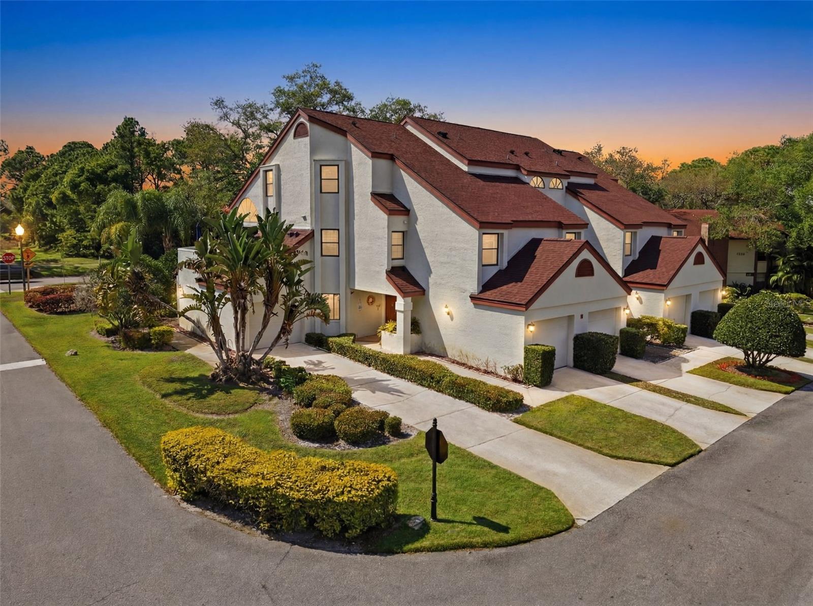 Image 2 of 62 For 3455 Countryside Boulevard 98