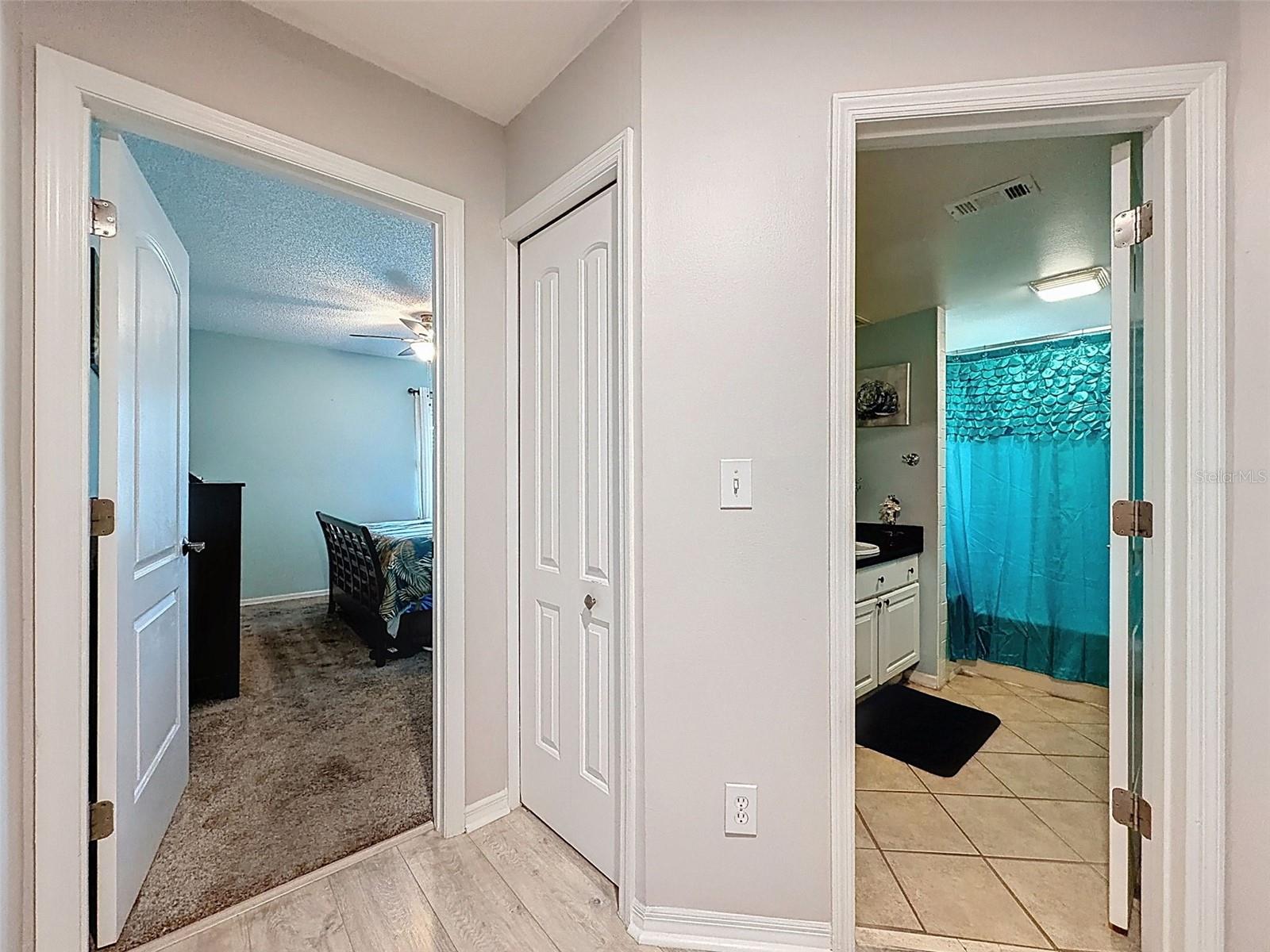 Image 28 of 62 For 3455 Countryside Boulevard 98