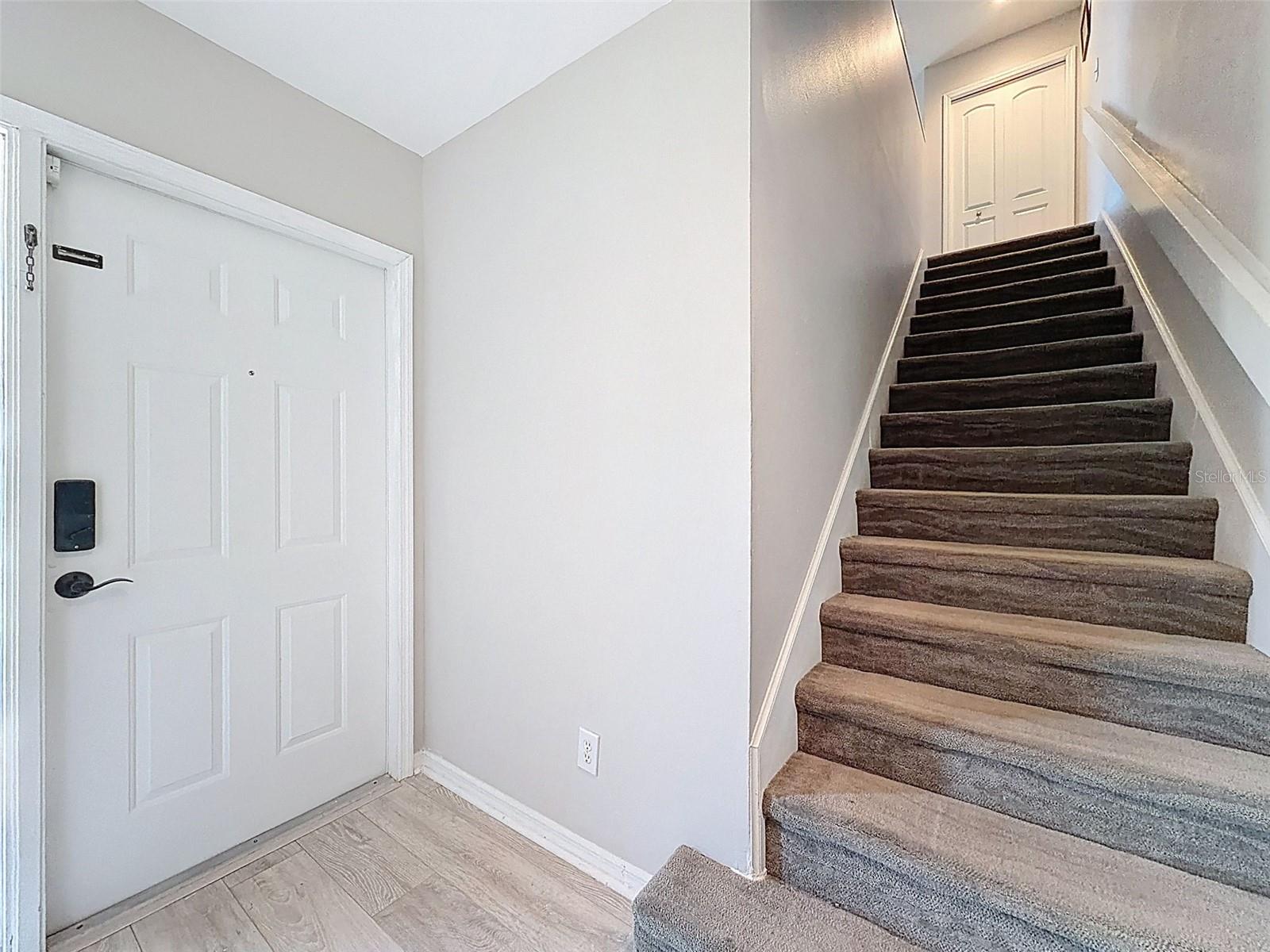 Image 6 of 62 For 3455 Countryside Boulevard 98