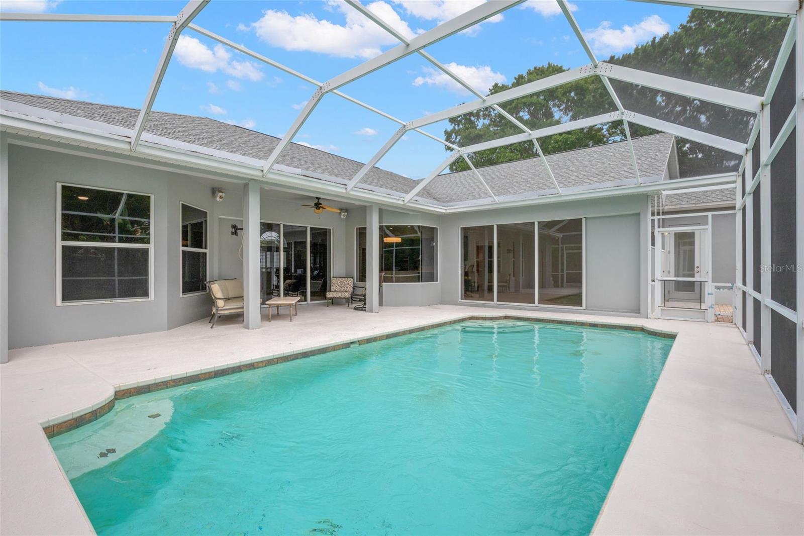 Listing photo id 56 for 3692 Johnathon Avenue