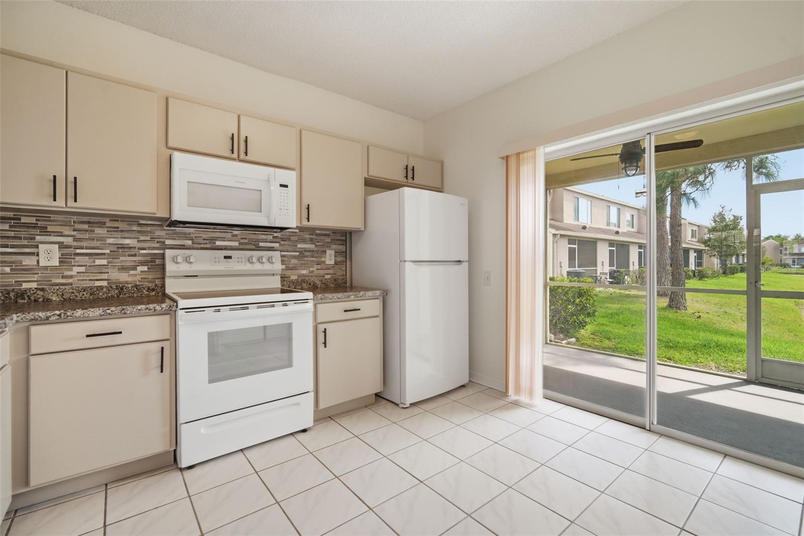 Image 16 of 59 For 6229 Bayside Key Drive