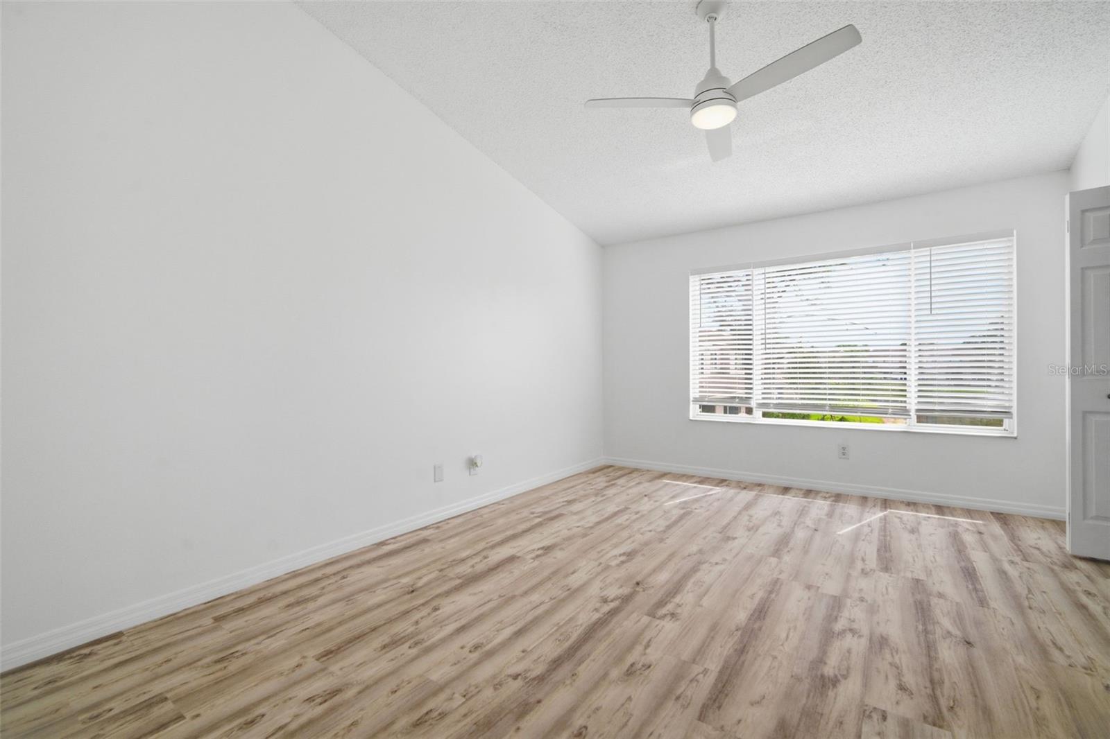 Image 29 of 59 For 6229 Bayside Key Drive