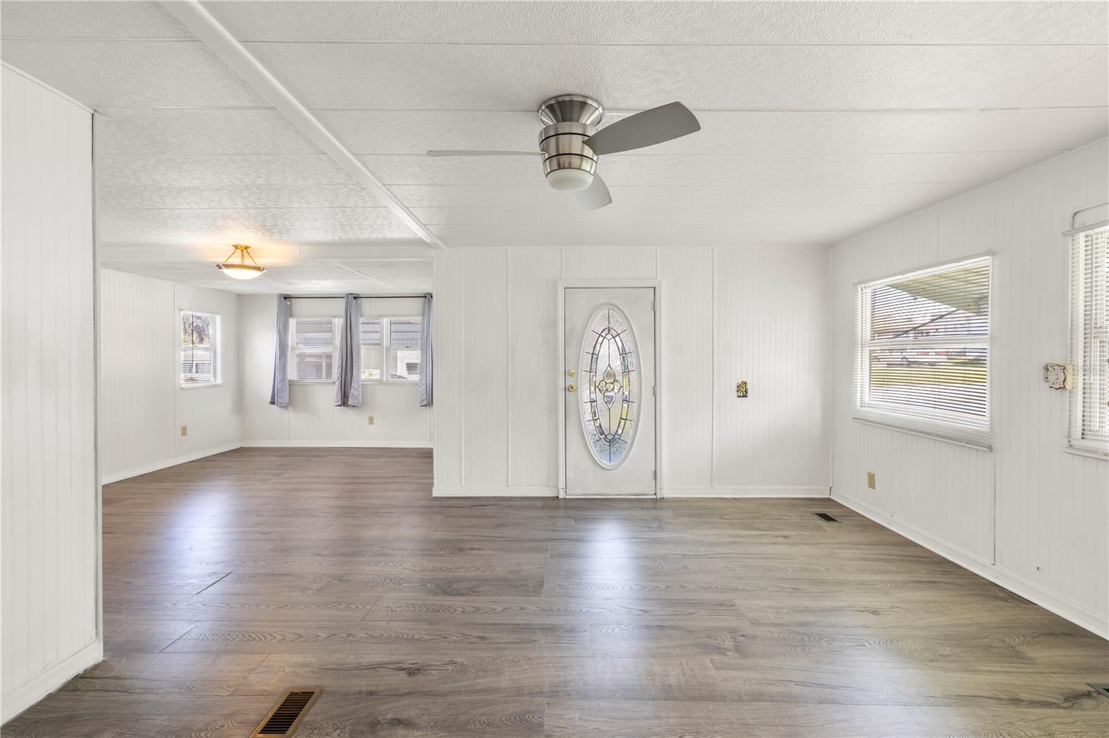 Image 11 of 45 For 6123 Ridgewood Drive