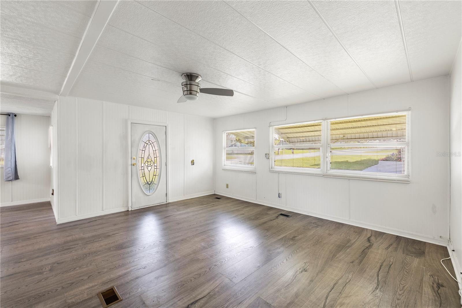 Image 12 of 45 For 6123 Ridgewood Drive