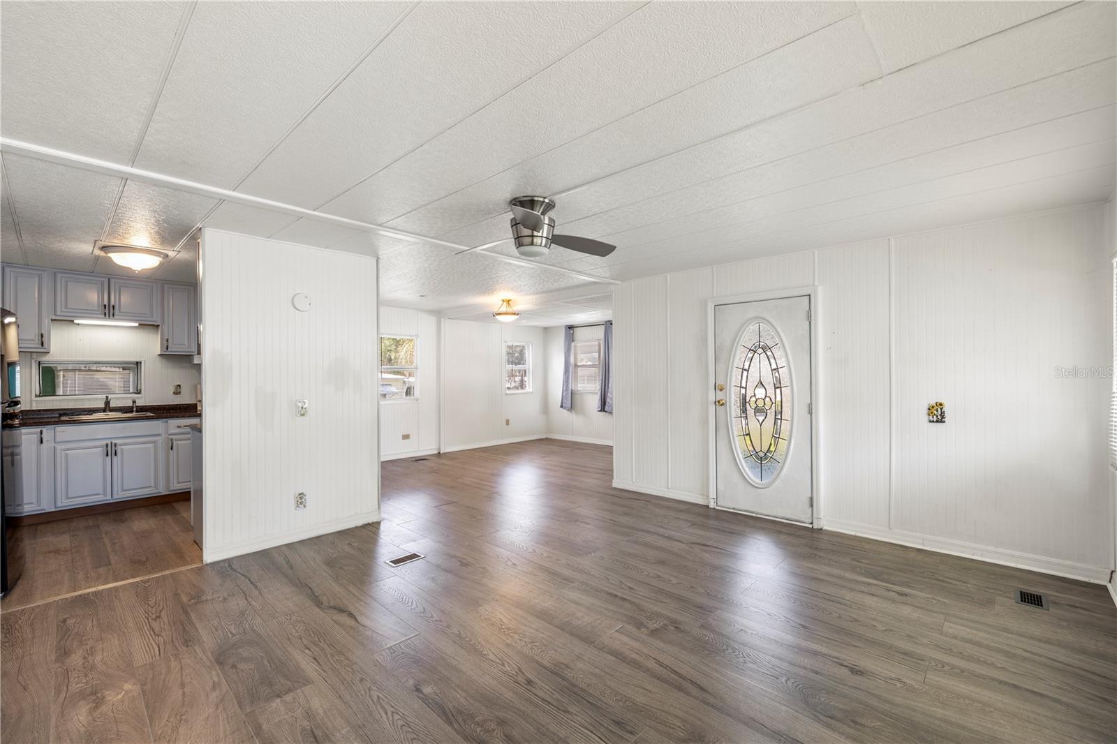 Image 13 of 45 For 6123 Ridgewood Drive