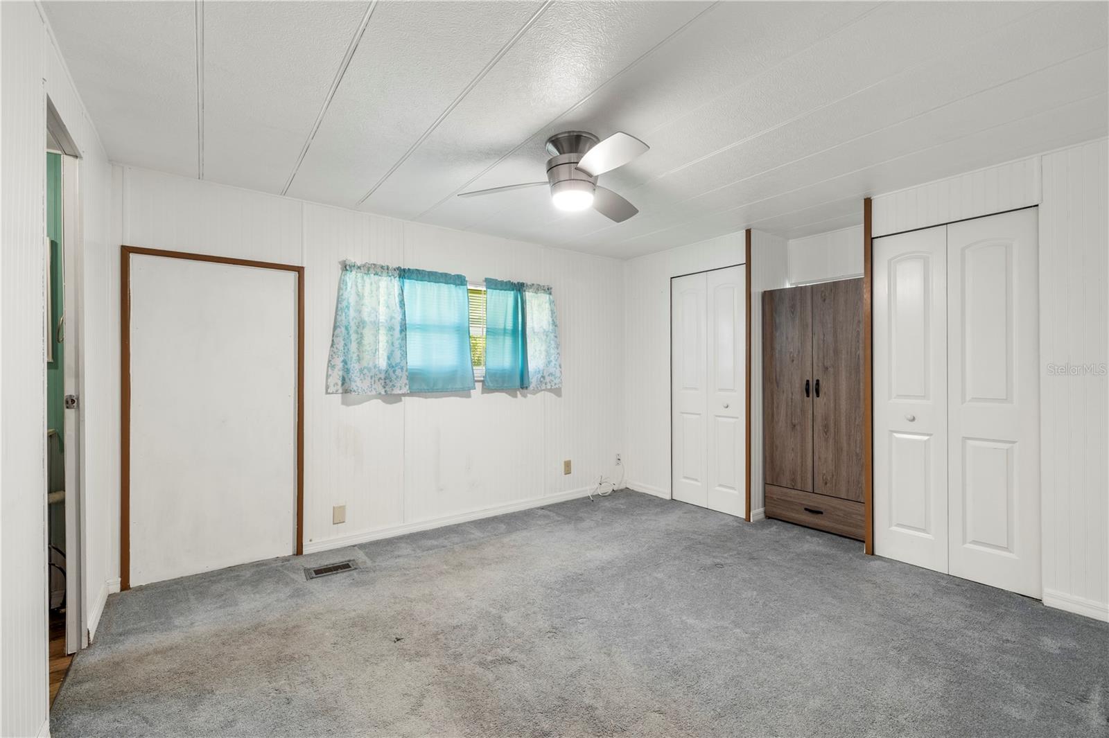 Image 23 of 45 For 6123 Ridgewood Drive