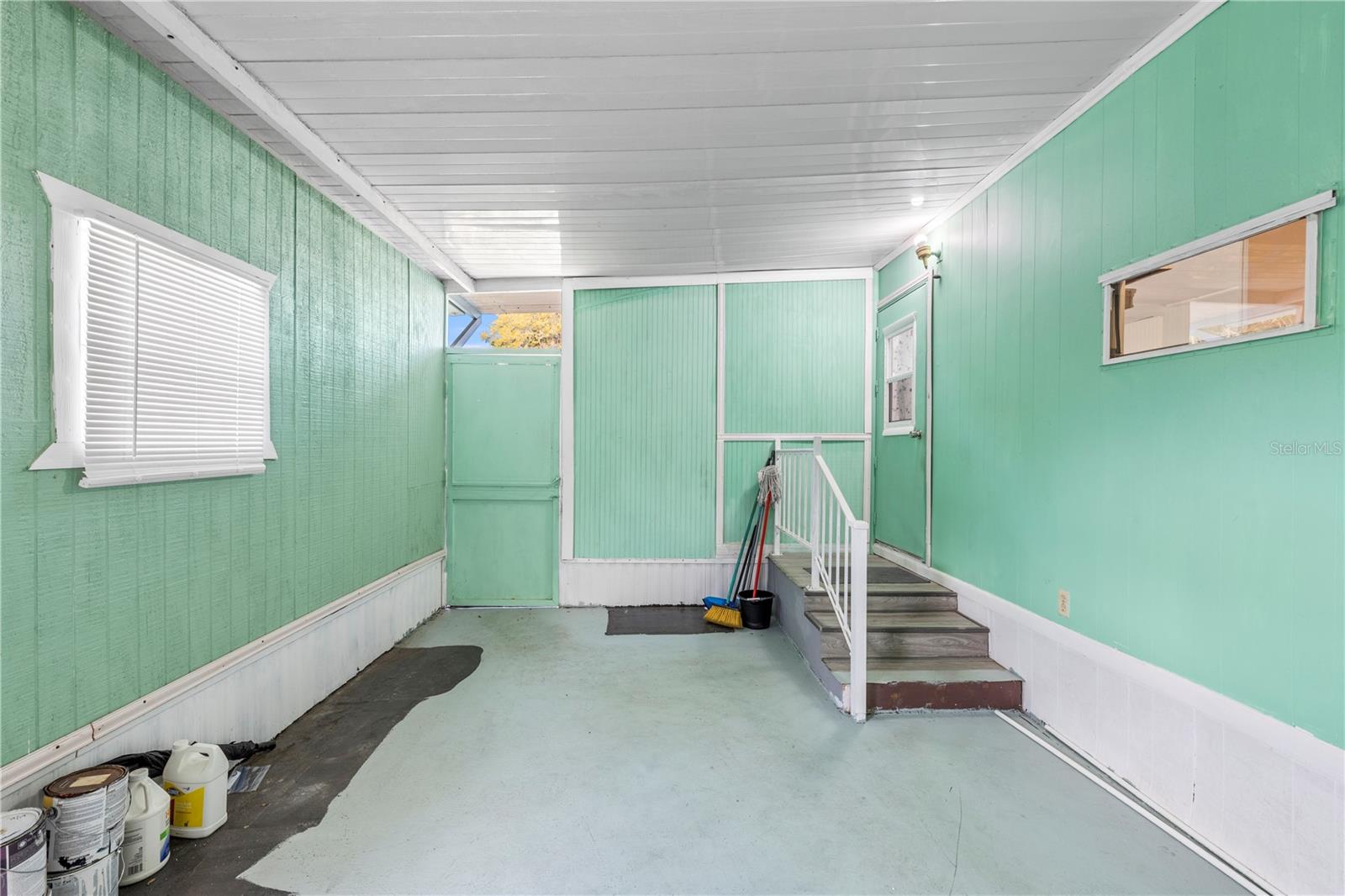 Image 28 of 45 For 6123 Ridgewood Drive