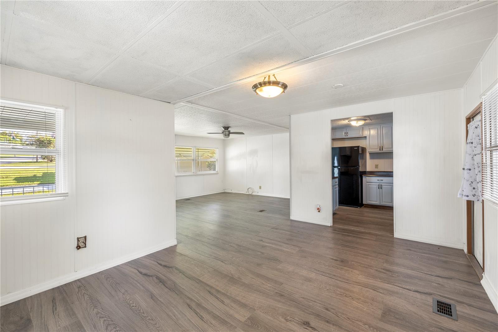 Image 7 of 45 For 6123 Ridgewood Drive