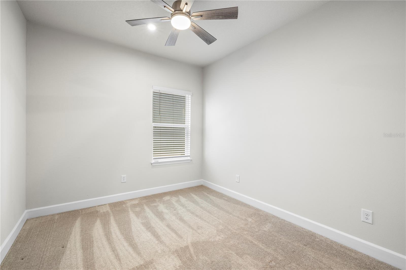 Image 22 of 56 For 7886 Greenway Avenue