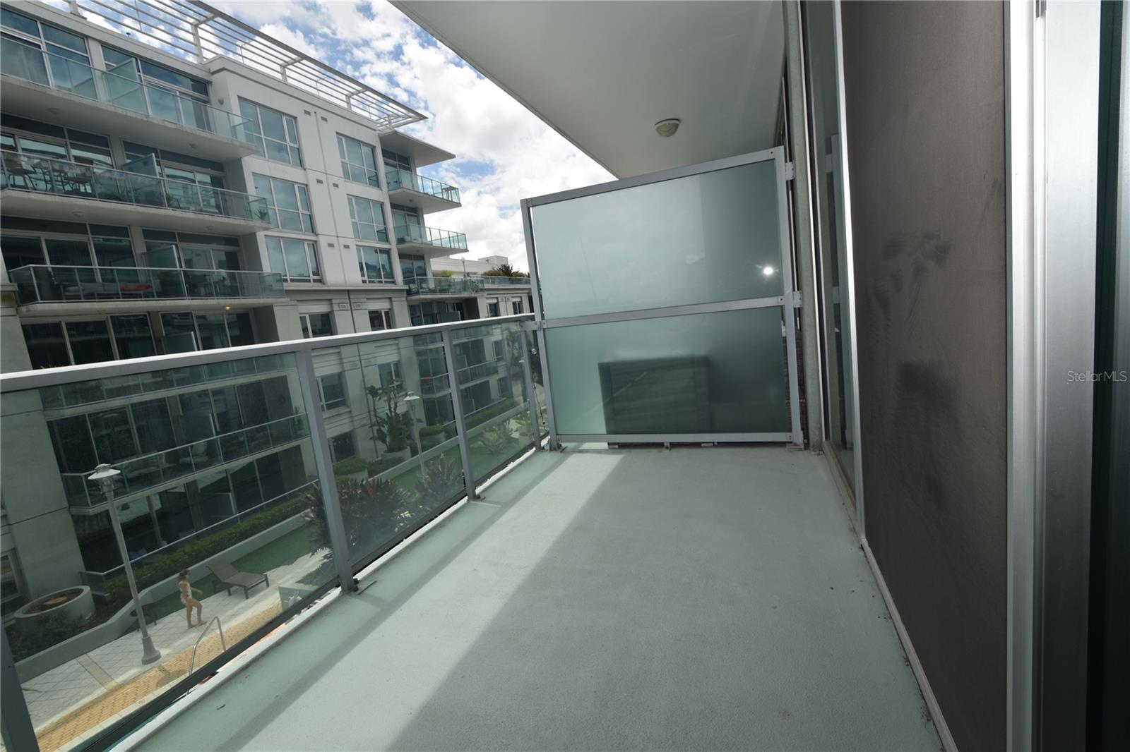 Listing photo id 10 for 111 12th Street 1519