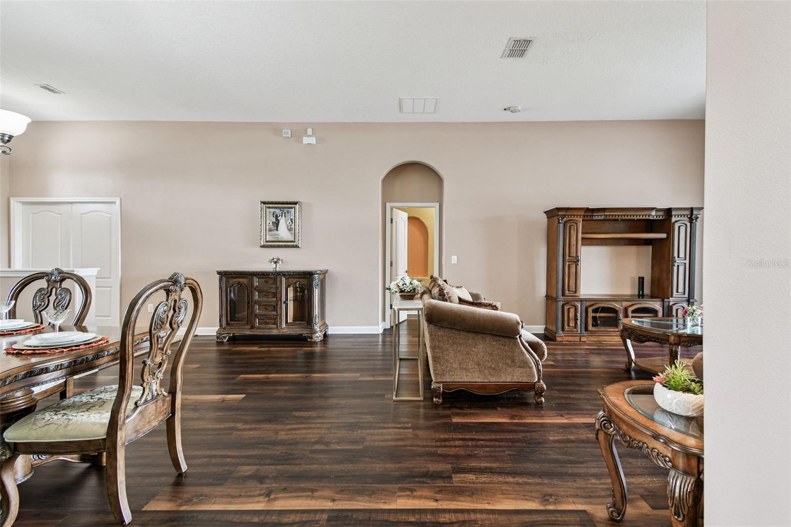 Image 28 of 99 For 205 Orange Mill Ave