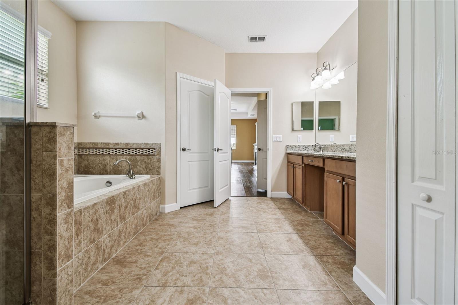 Image 40 of 99 For 205 Orange Mill Ave