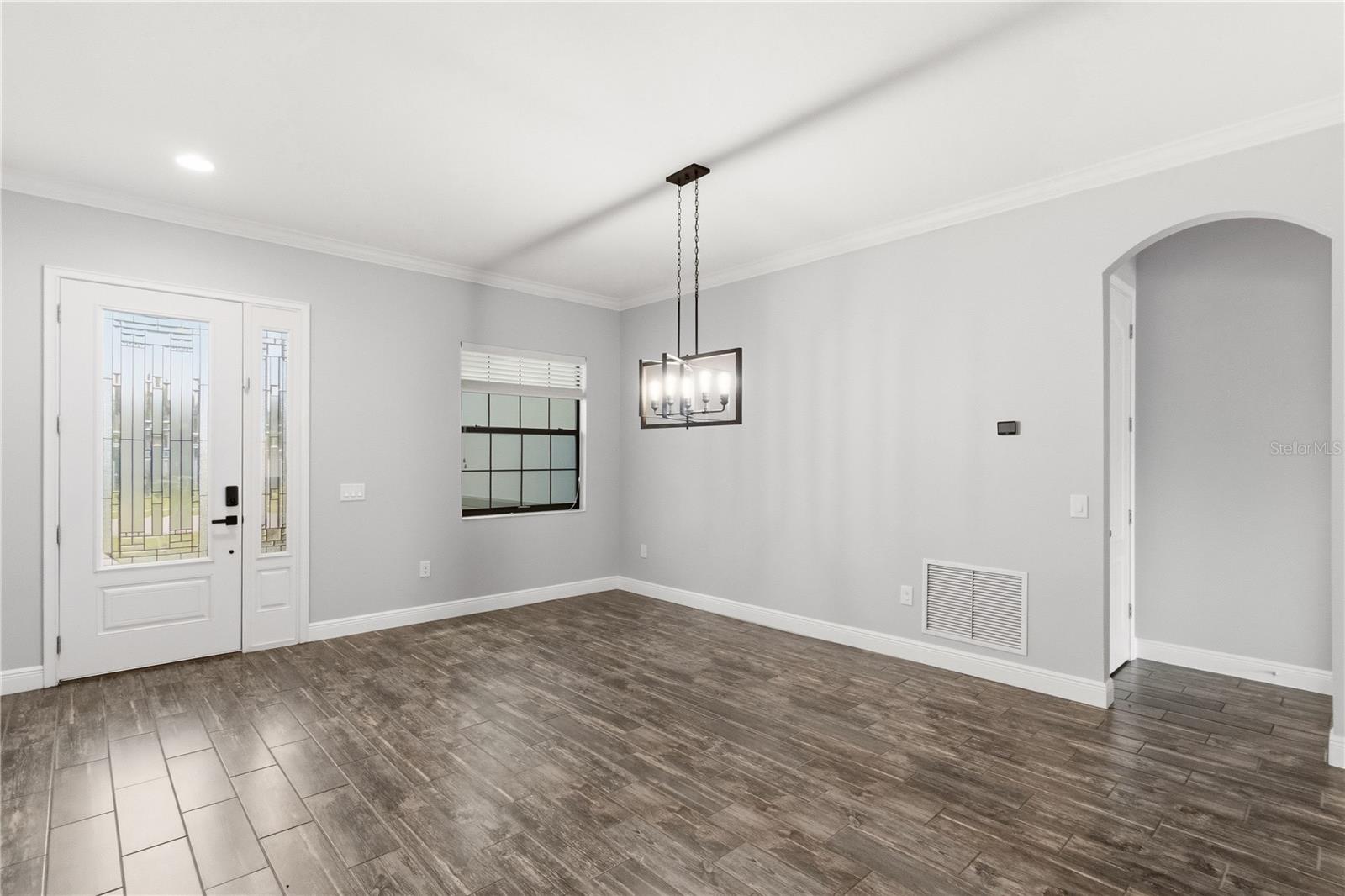 Image 12 of 43 For 691 Challice Drive