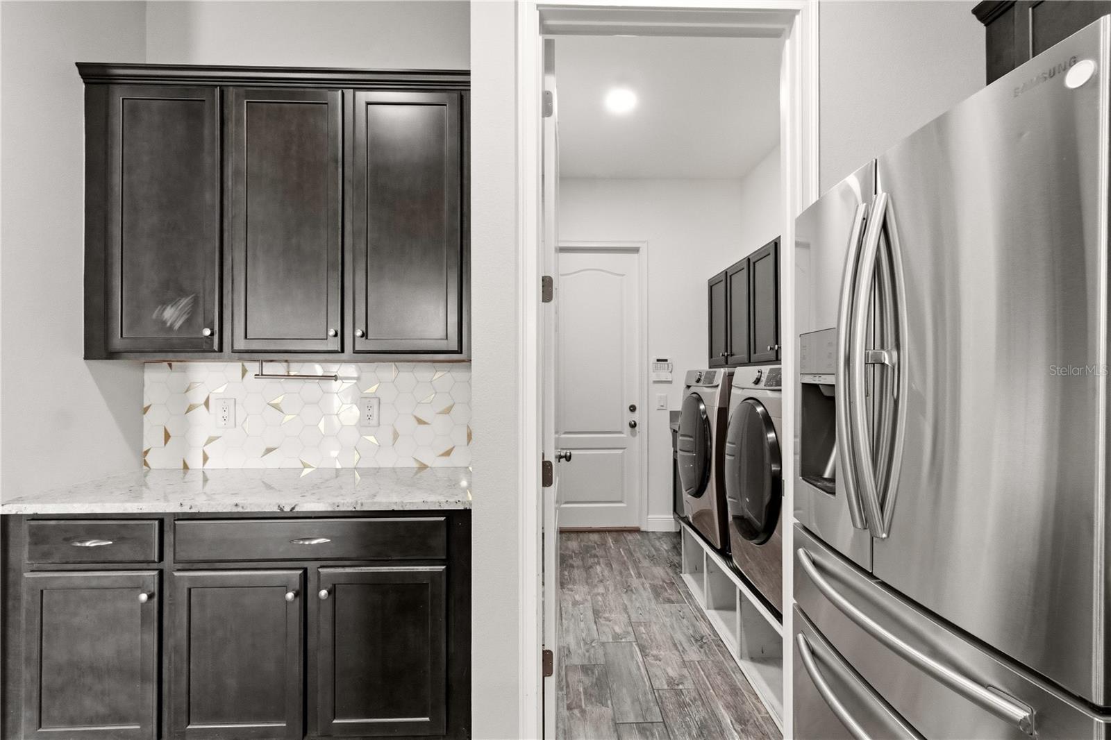 Image 14 of 43 For 691 Challice Drive