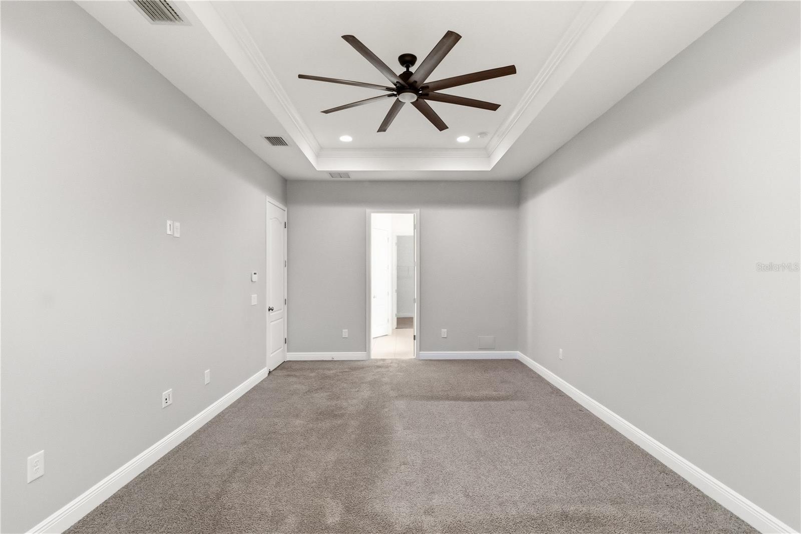 Image 17 of 43 For 691 Challice Drive